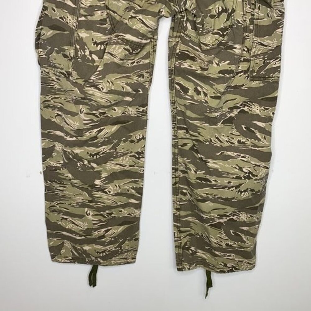 Wassup Camo Cargo Pants: Size Extra Large - Picture 6 of 7